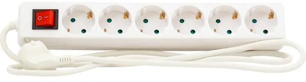 Förlängningssladd med strömbrytare 6 uttag med jordning 1,5m 3G1